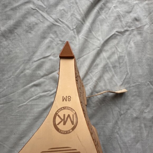 Michael Kors Size 8M Wedge Platform Sandal Tan - Picture 3 of 8